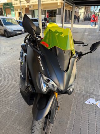 Yamaha T-Max DX 2018 - 48.000 km.