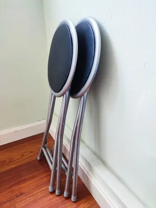 2 Taburetes Metálicos Plegables