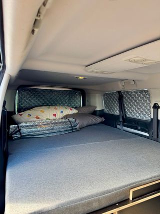 Peugeot Traveller 9 Plazas