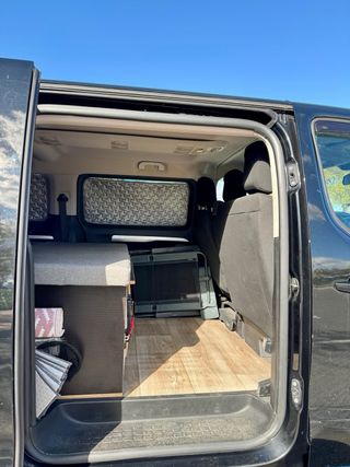 Peugeot Traveller 9 Plazas