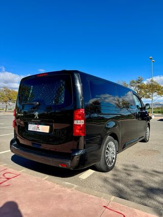 Peugeot Traveller 9 Plazas