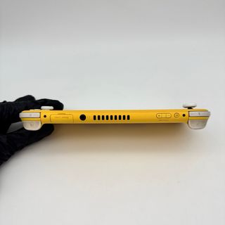 Nintendo Switch Lite Gialla Completa