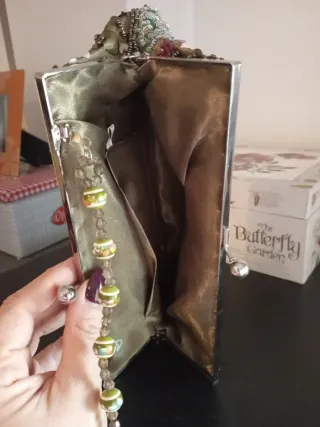 Cartera de mano clutch satén