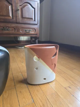 Juego de 3 jarrones decorativos. Son de regenauto