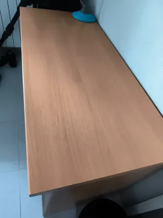 Escritorio madera maciza color cerezo