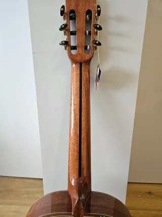 Guitarra Admira A45 Artesanía
