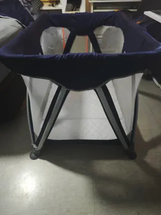 Cuna de viaje NUNA casi nueva