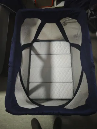 Cuna de viaje NUNA casi nueva