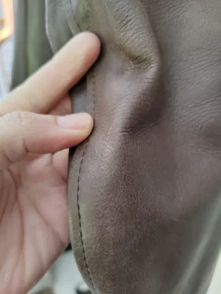 Chaqueta de cuero marrón