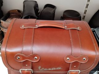Bauletto Vespa Pelle Marrone con Lucchetto