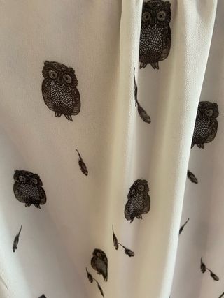 Blusa de mujer con estampado de búhos