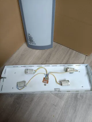 Plafón moderno cocina cristal y plástico