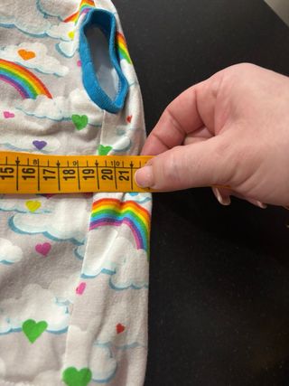 Chaleco para gato con arcoíris