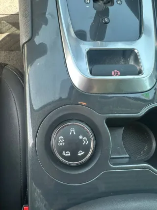 Peugeot 3008 1.6 hdi GARANTÍA