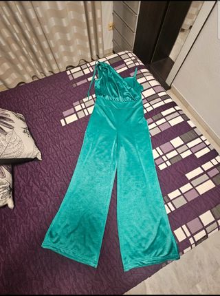 Mono verde tirantas drapeado