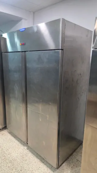 Congelador Vertical Doble Puertas