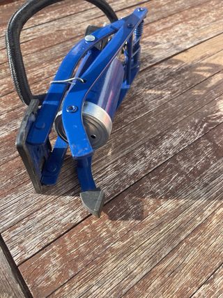 Bomba de aire pedal con manómetro