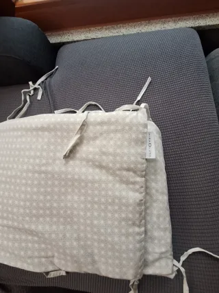 Cuna y colchón Ikea Sundvik