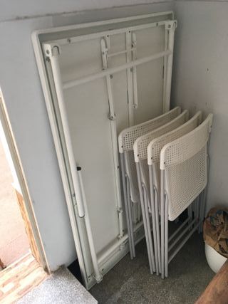 Mesa y 4 Sillas Plegables Ikea TORPARÖ