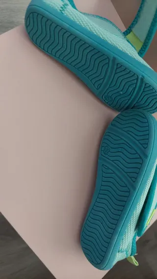 Zapatos bebe Lefties talla 22