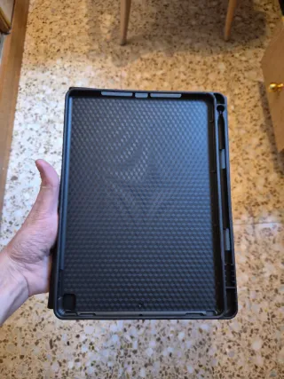 Funda y Teclado para Tablet Negro