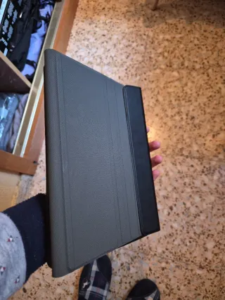Funda y Teclado para Tablet Negro