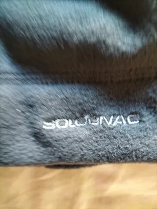 Gorro SOLENAC verde militar para la montaña