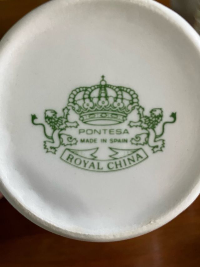 Juego de café porcelana blanco y oro