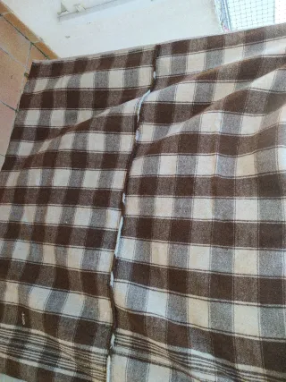 Manta rústica cuadros beige y marrón