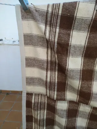 Manta rústica cuadros beige y marrón