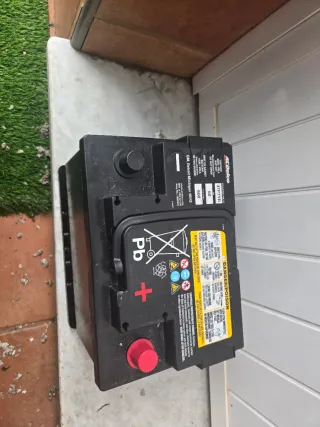 Batería Coche ACDelco AGM 600 CCA