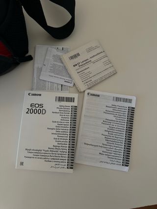 Cámara Canon EOS 2000D Negra kit