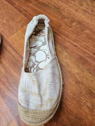 Alpargatas Roxy Beige y Blancas