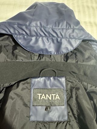 Chubasquero azul Tantä
