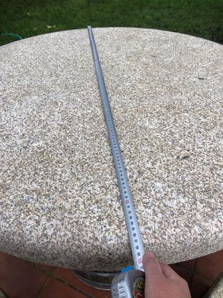 Mesa piedra + barril y 4 taburetes granito