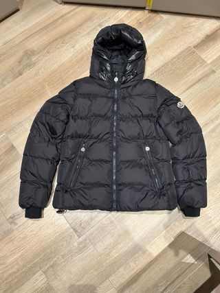Moncler Giubbotto Nero prezzo trattabile