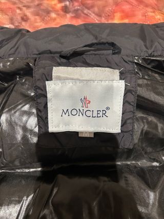 Moncler Giubbotto Nero prezzo trattabile