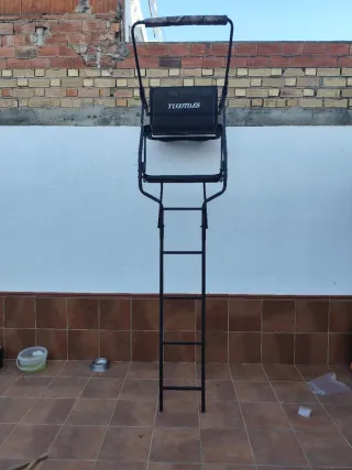 Escalera de caza para árbol