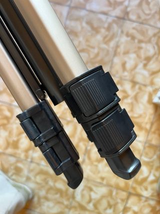 Trípode Velbon CX-640 con cabezal y funda