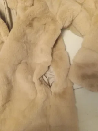 Abrigo de pelo beige talla única