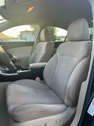 Lexus IS 220d GARANTÍA