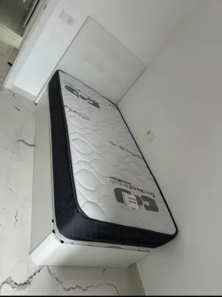 Canapés y colchones nuevos