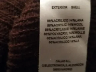 Rebeca Peace + Love T42