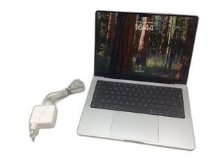 portatil apple apple macbook pro m3 8-core 4.0 14 (10gpu) (2023) (a2918)