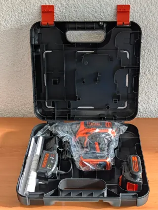 Taladro Black+Decker 10.8V Batería+Cargador
