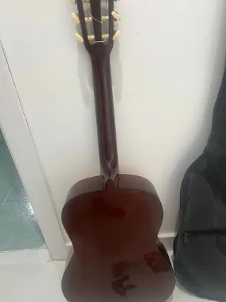 Guitarra Clásica con Accesorios