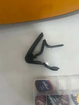 Guitarra Clásica con Accesorios