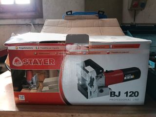 Engalletadora para carpintería STAYER BJ 120