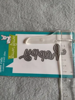 Troquel Lawn Fawn Happy