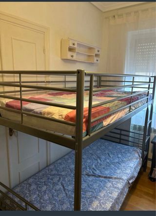 Litera metálica gris